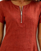 Noor midi dress with zip pockets – image 9