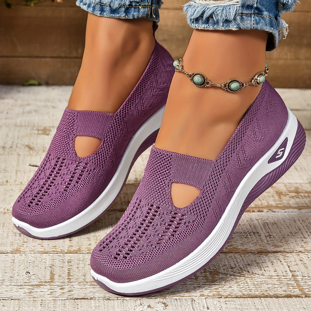 Kira | Understated Walking Shoes