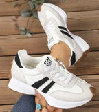 Linnea | Simple White Sneakers