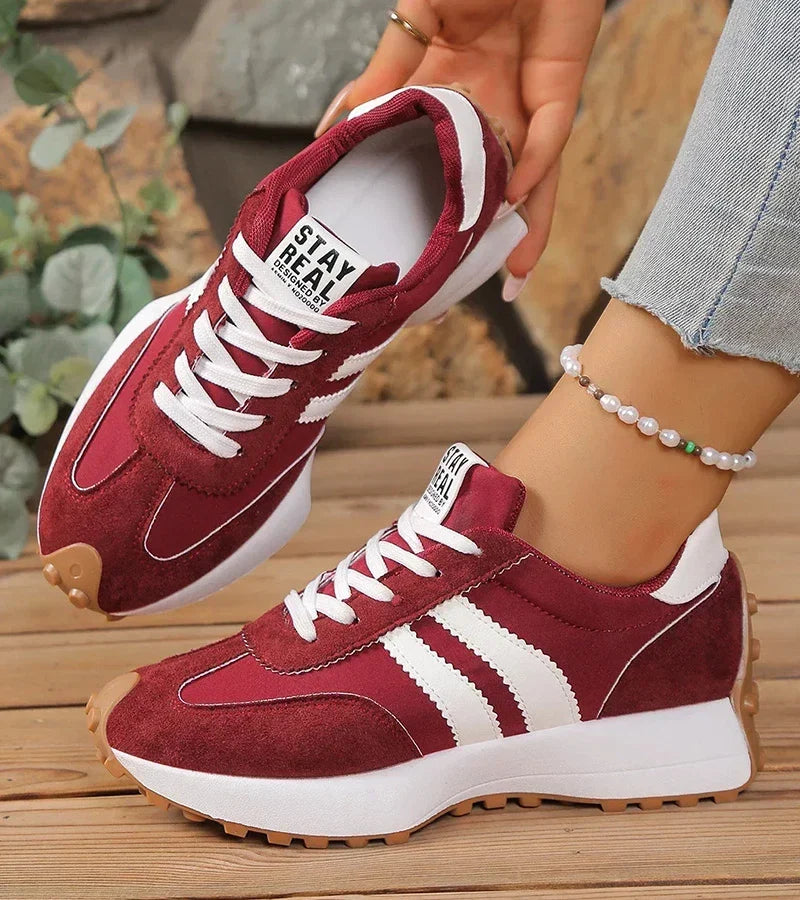 Linnea | Simple White Sneakers