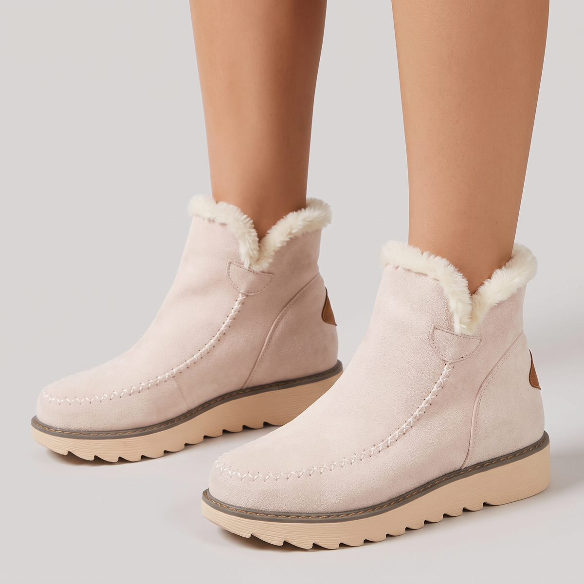 Gaia leather flats in beige, worn